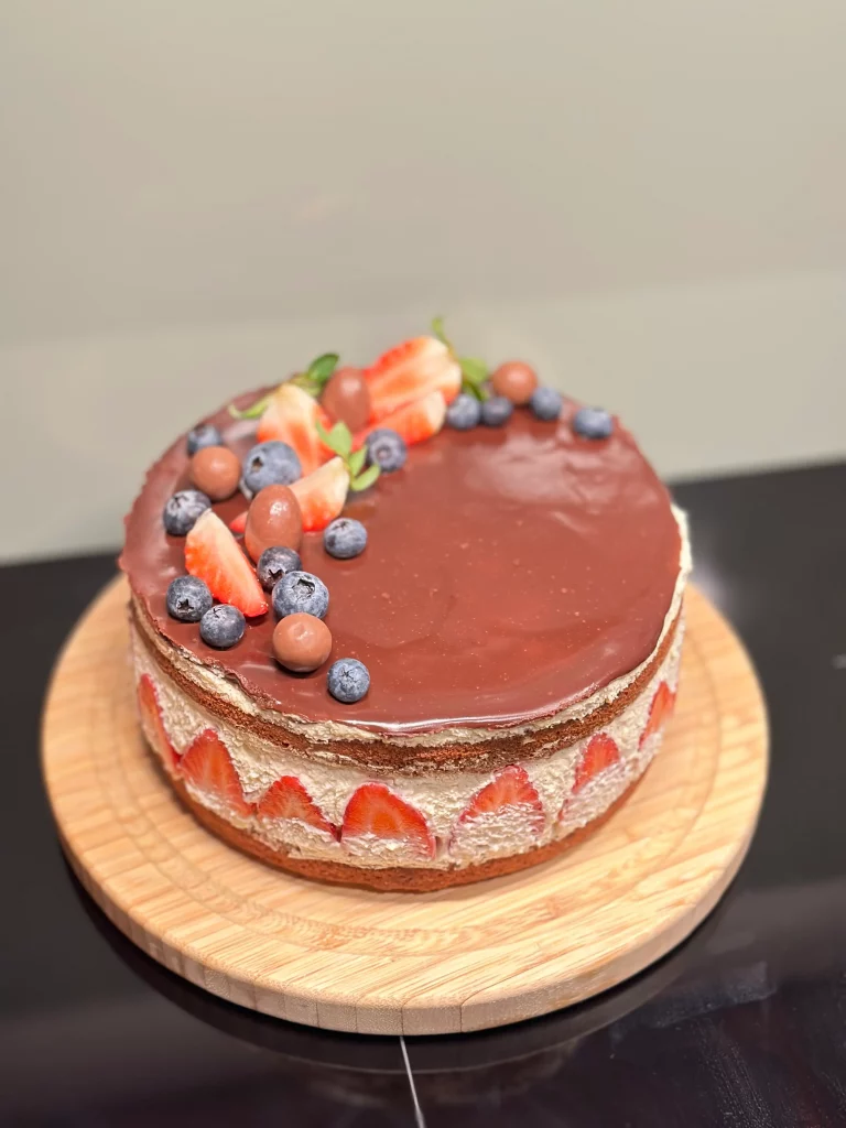 Erdbeer-Schoko Geburtstagstorte